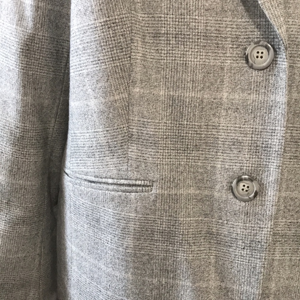 Jacket - Picture 2 of 8